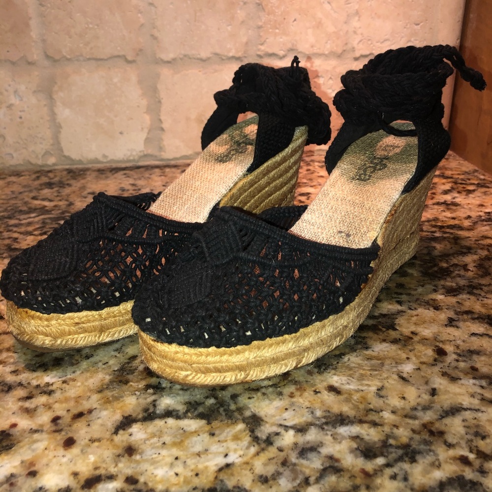 Tribeca by Kenneth Cole Wrap Espadrilles